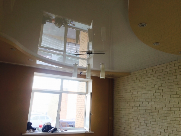 Многоуровневые натяжные потолки